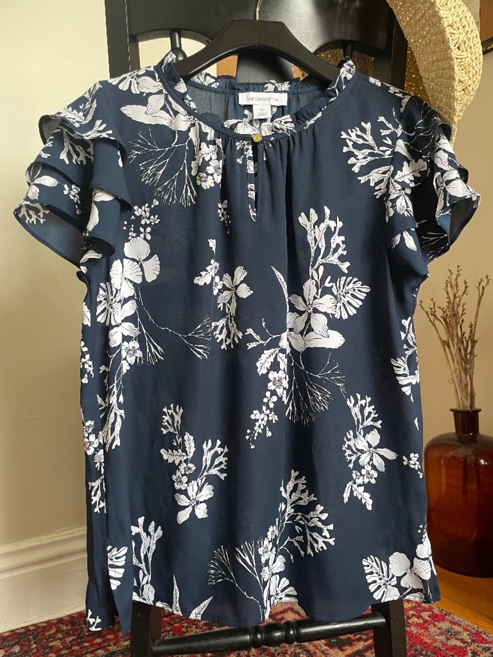 Liz Claiborne Short Sleeved Blouse